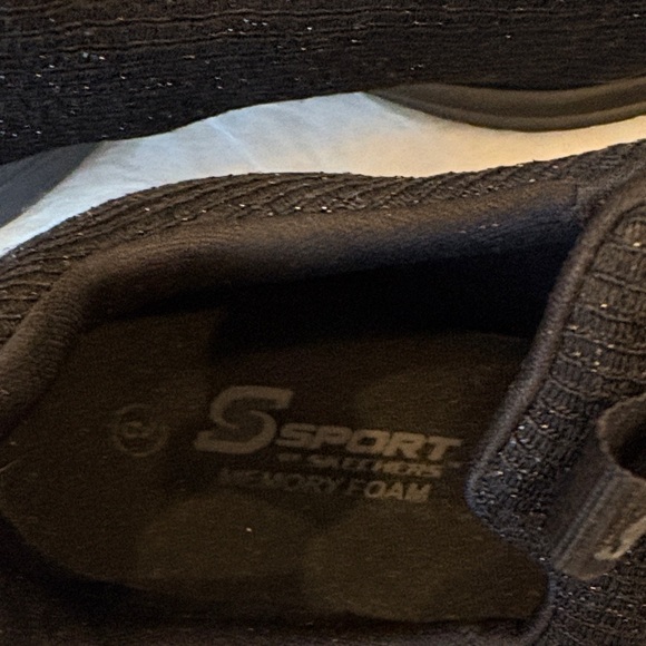 Skechers Black Shiny Knit Slip On Sport Memory Foam Sneaker 9 Very Light Weight - Picture 2 of 13